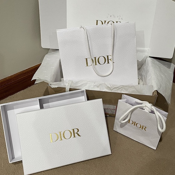 DIOR White Bag & Gift Box Set Dior Tissue Paper Card and Shipping Box - Picture 1 of 16